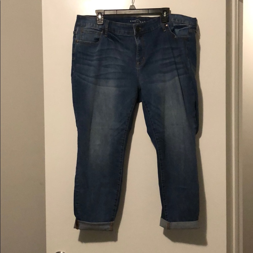 NWOT Boutique Brand Ankle Jeans